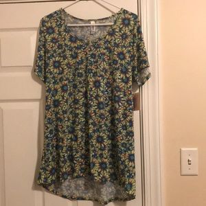 LuLaRoe Classic T
